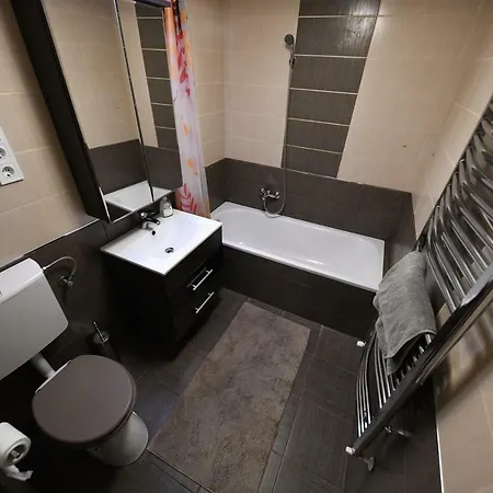 Cosy 2 Bedroom Flat In The Heart Of Budapest Exterior photo